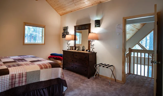Bedroom 3 image 1