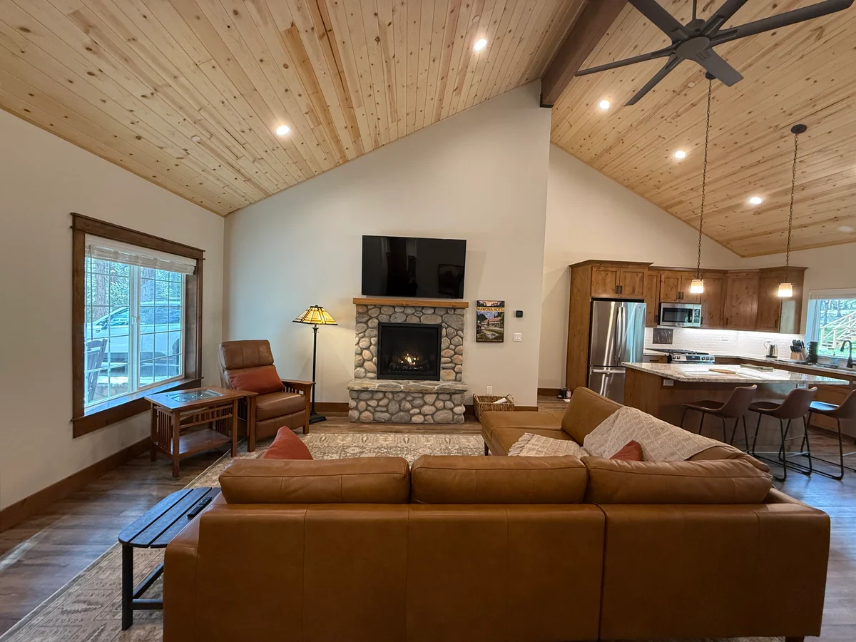 (56) Black Bear Bungalow property photo 3