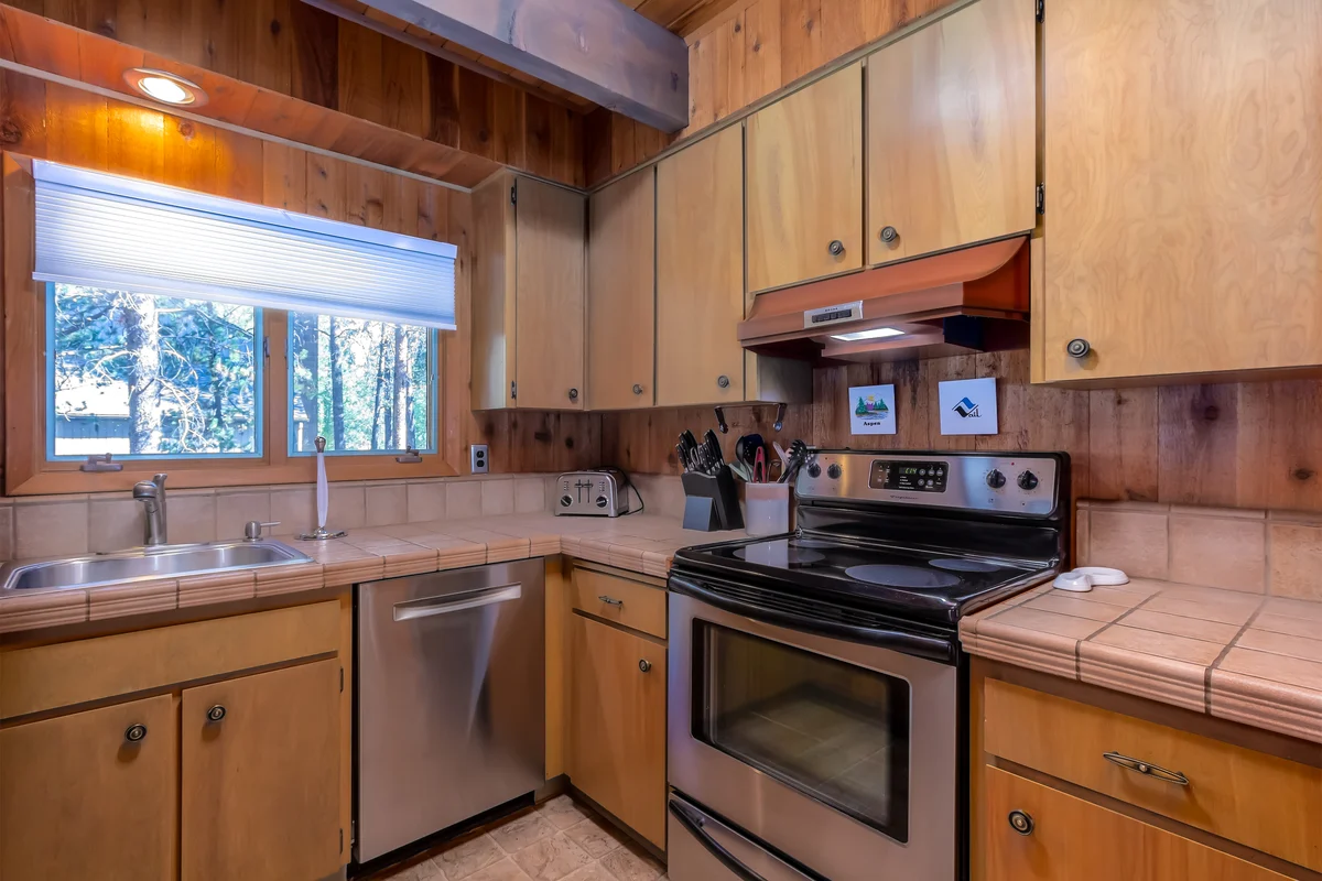 Deschutes 9 property photo 3