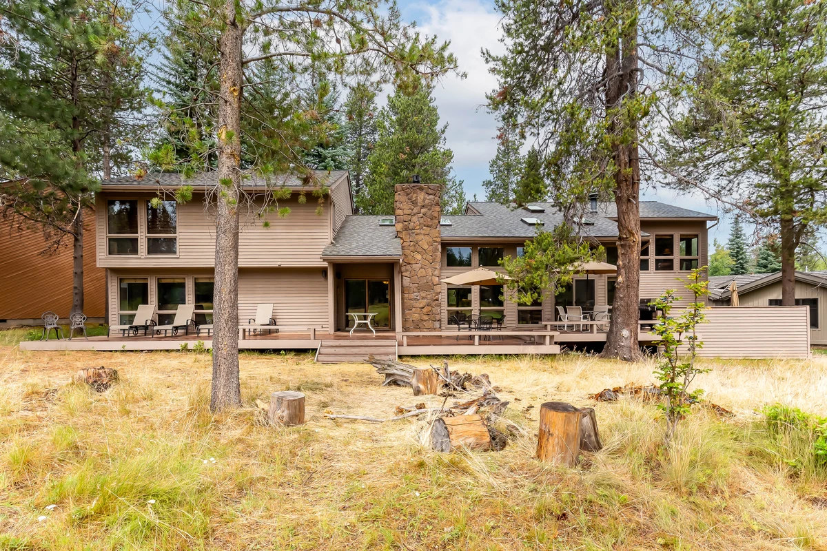 Red Cedar 16 property photo 2