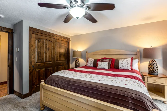 Bedroom 1 image 1