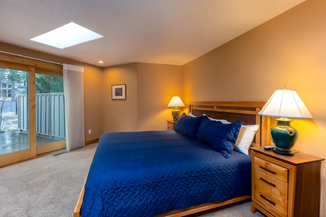 Bedroom 5 image 1