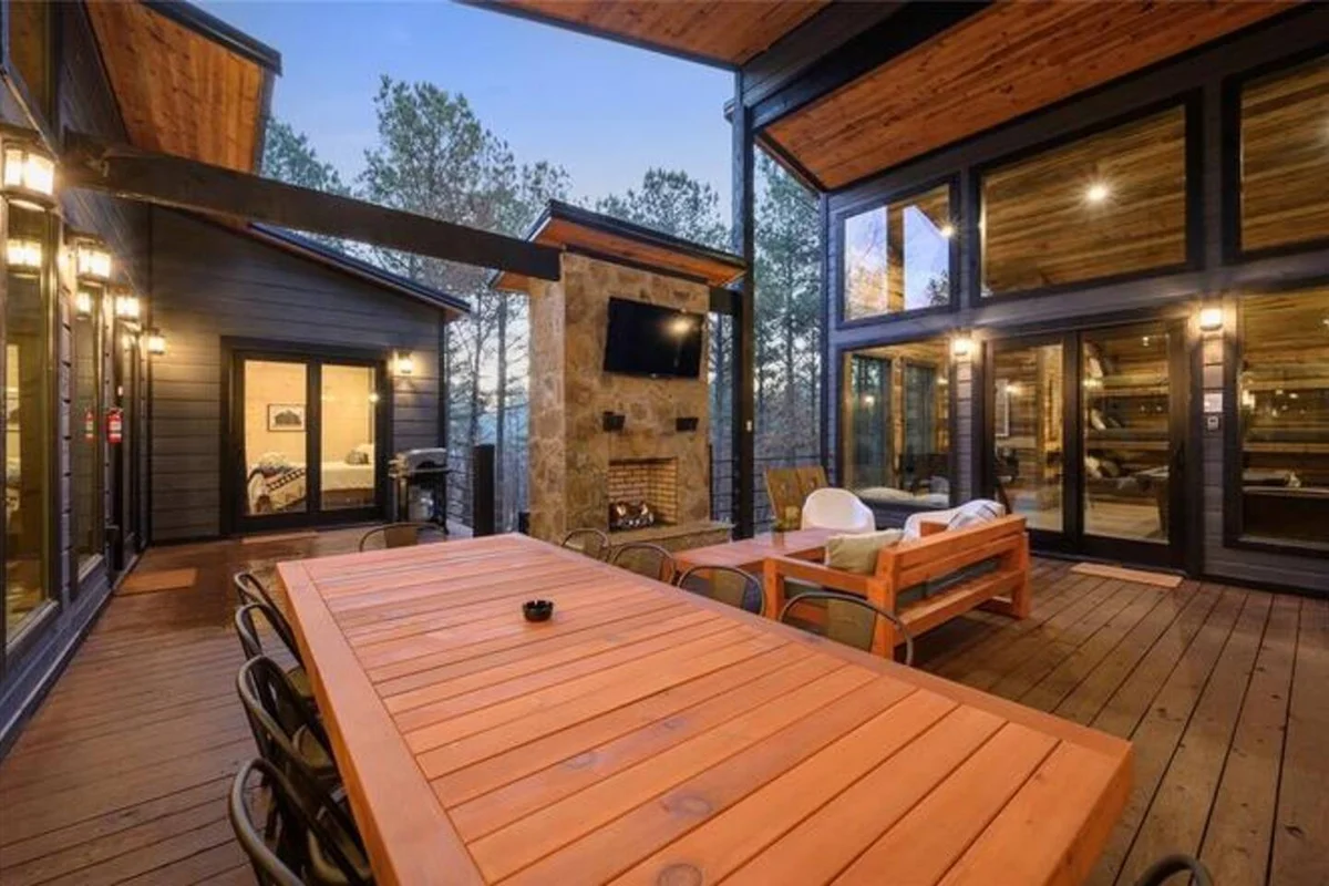 Home in Broken Bow property photo 3
