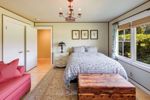 Bedroom image 1