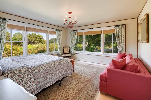 Bedroom image 1