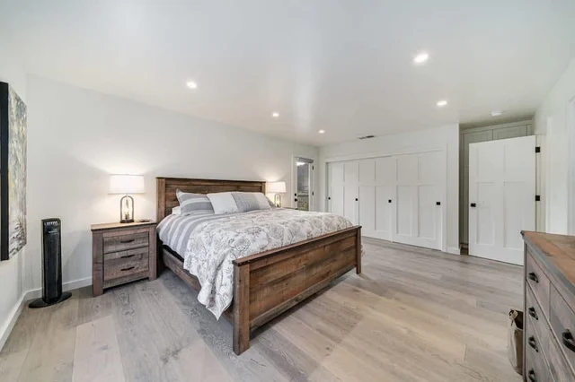 Bedroom image 1