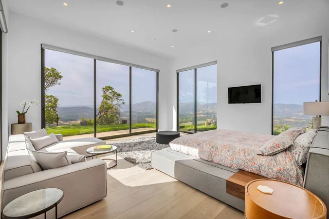 Bedroom image 1
