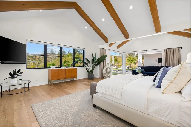 Bedroom image 1