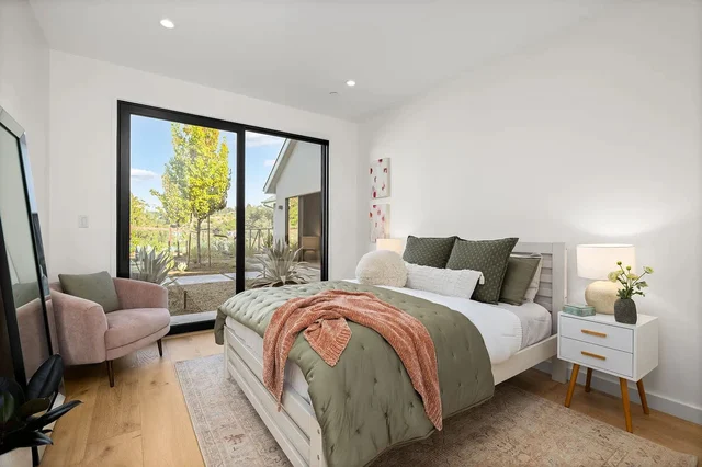 Bedroom image 1