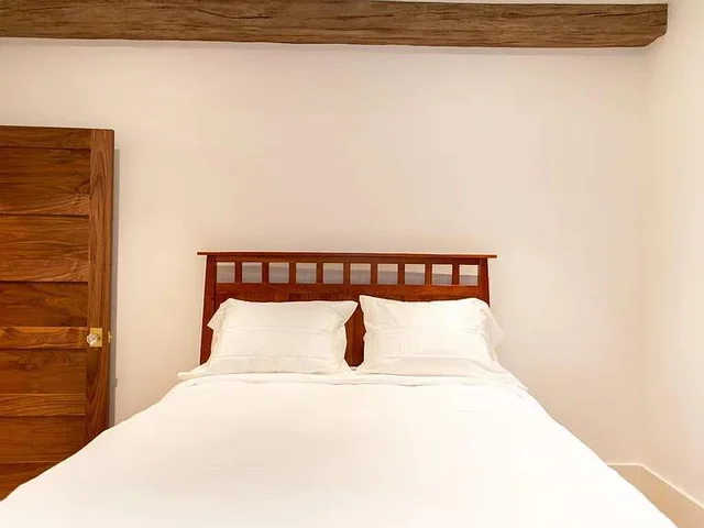 Bedroom image 1