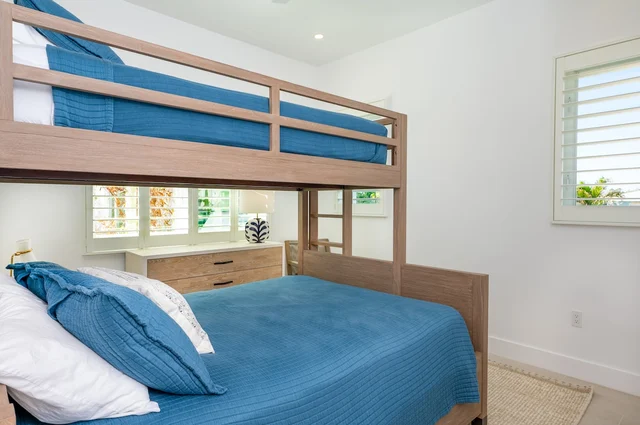 Bedroom image 1
