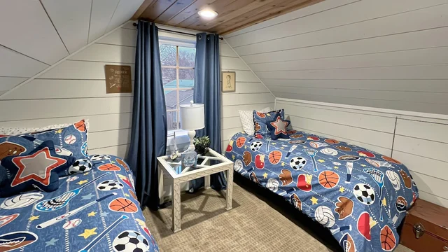 Bedroom 4 image 1