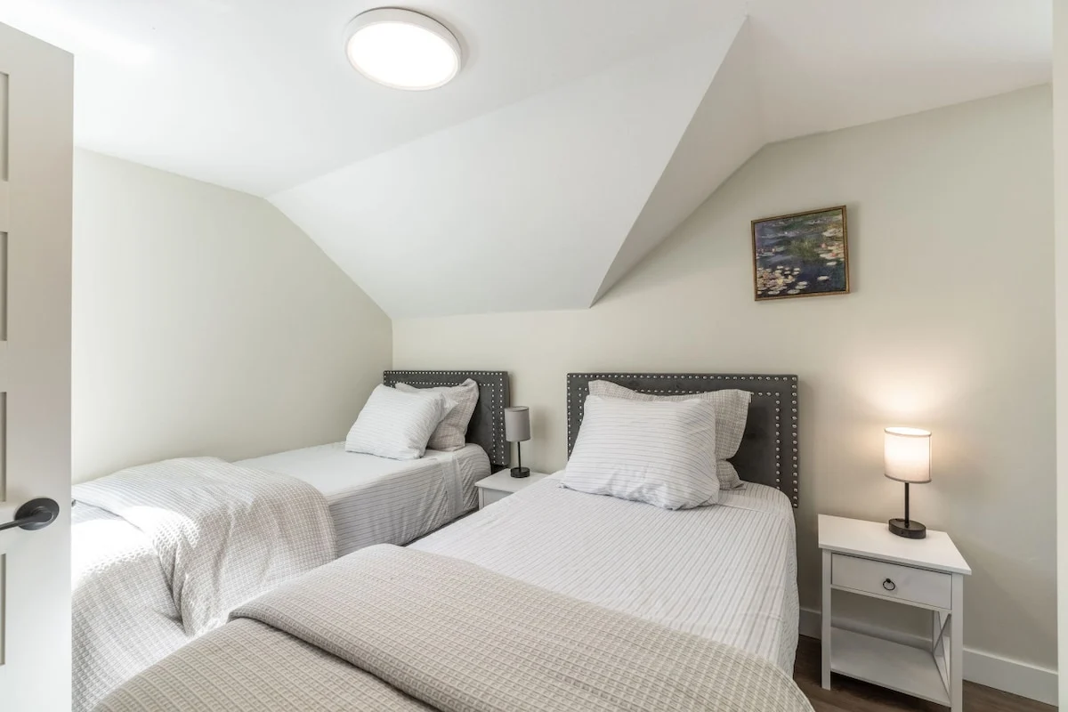 Bedroom 1 image 1