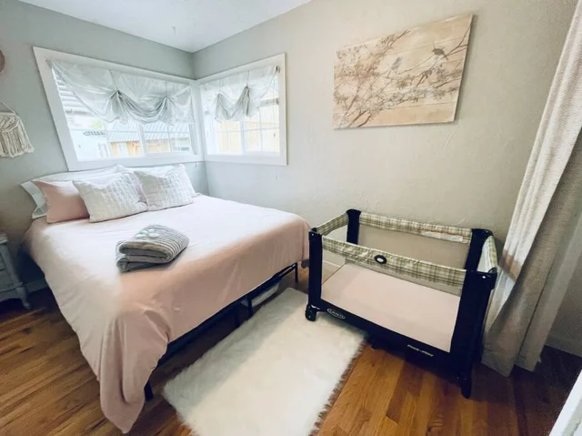 Bedroom 1 image 1