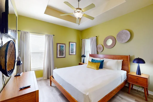 Bedroom image 1