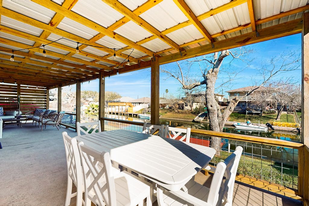 The Bluff Breeze - Canal-Front with Large Yard property photo 3