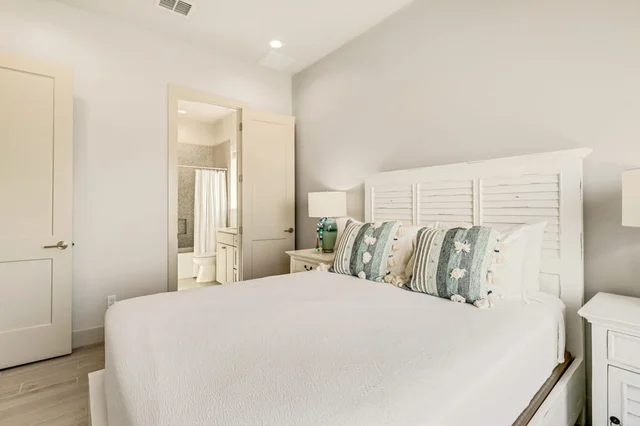 Bedroom image 1