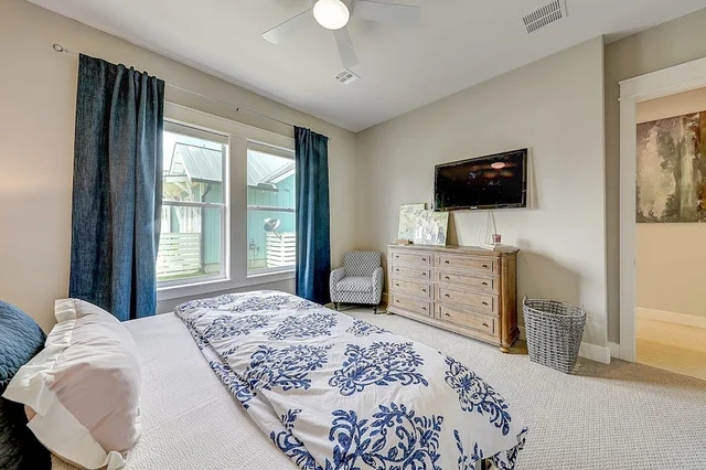 Bedroom image 1