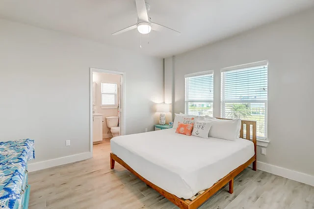 Bedroom image 1