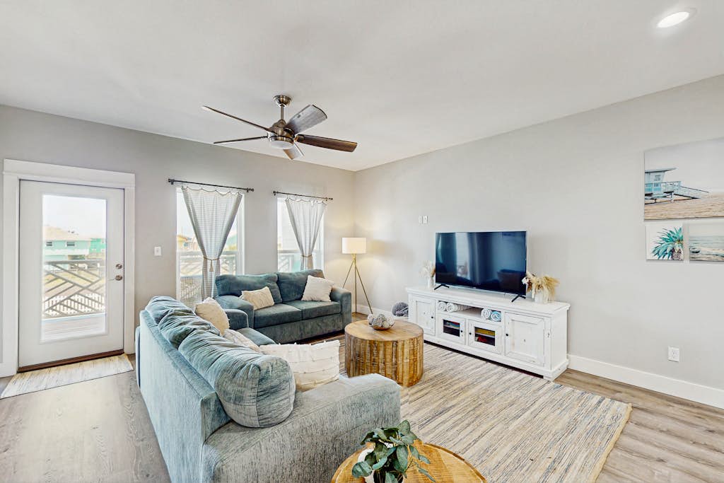 Condo in Port Aransas property photo 5
