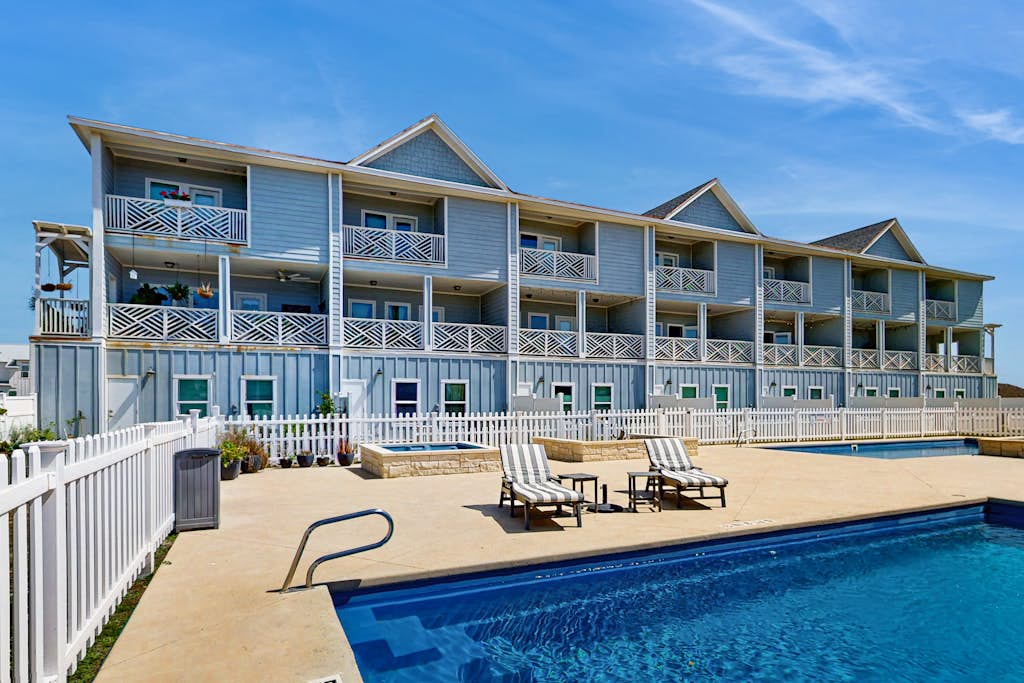 Condo in Port Aransas property photo 4