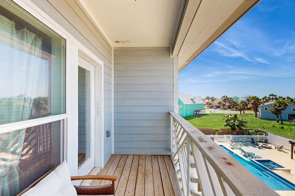 Condo in Port Aransas property photo 2