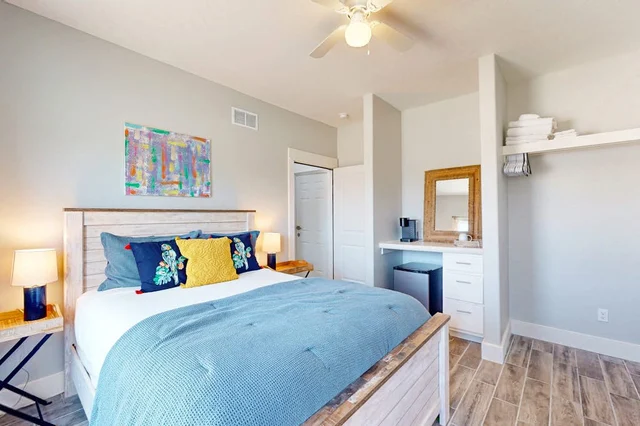 Bedroom image 1