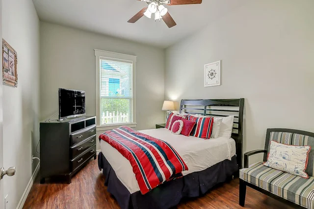 Bedroom image 1