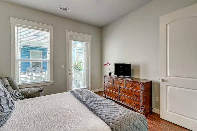 Bedroom image 1