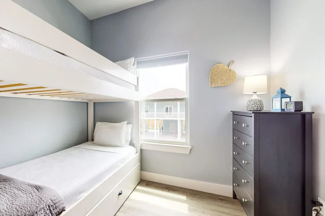 Bedroom image 1