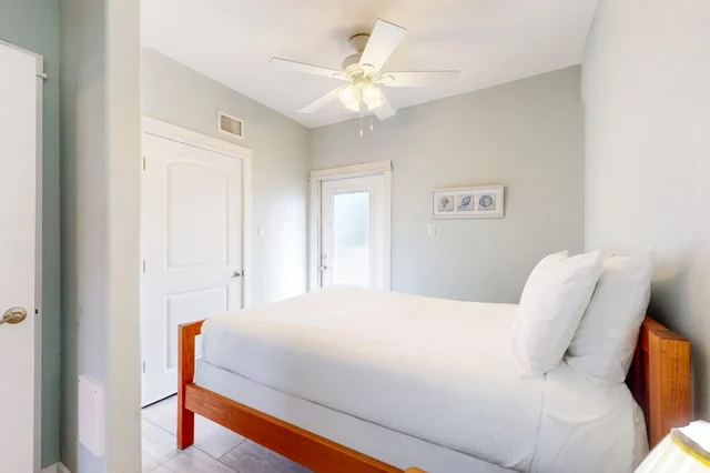 Bedroom image 1