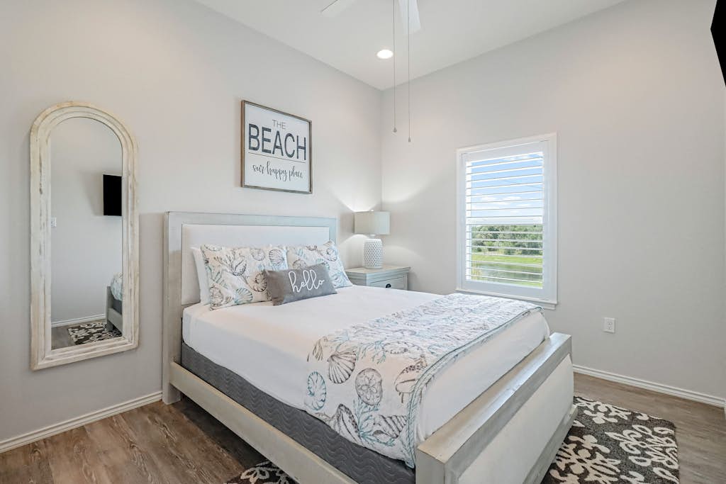 Bedroom image 1