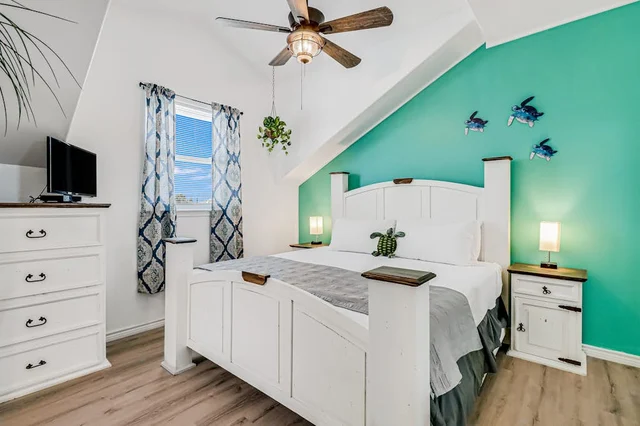 Bedroom image 1