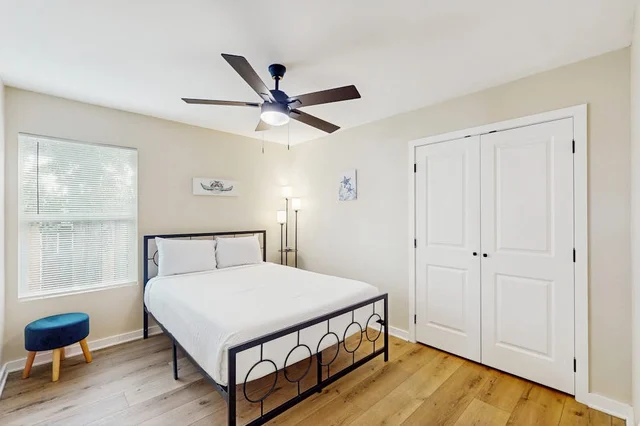 Bedroom image 1