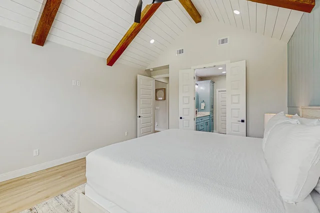 Bedroom image 1