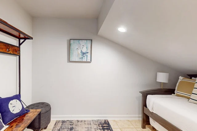 Bedroom image 1