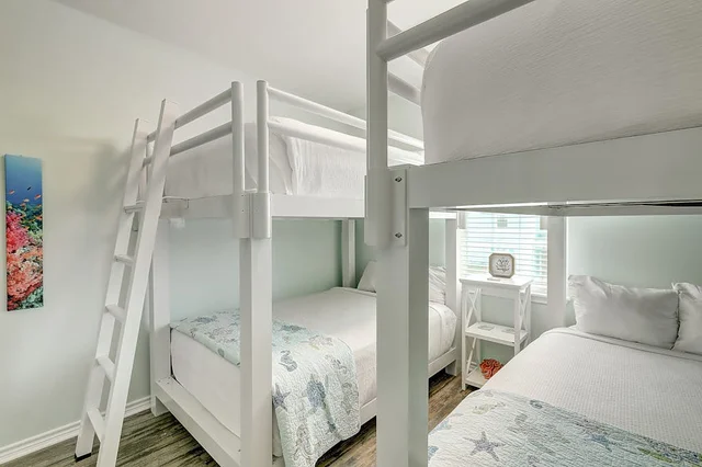 Bedroom image 1
