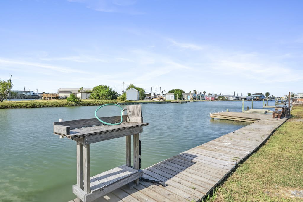 Bay Breeze House - Waterfront, Dock & Hot Tub property photo 5