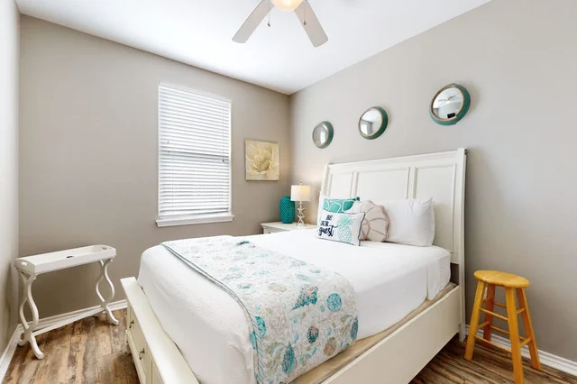 Bedroom image 1