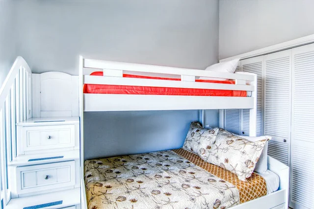 Bedroom image 1