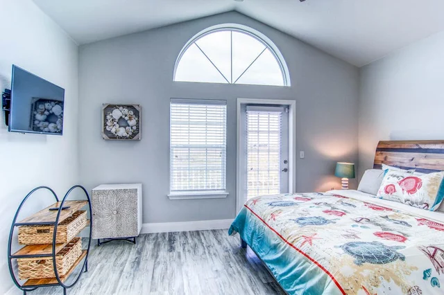 Bedroom image 1
