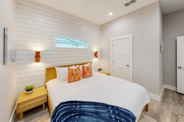 Bedroom image 1