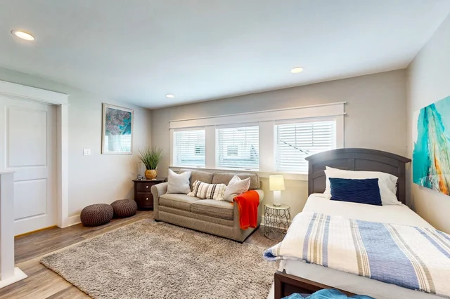 Bedroom image 1