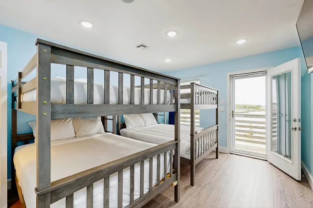 Bedroom image 1