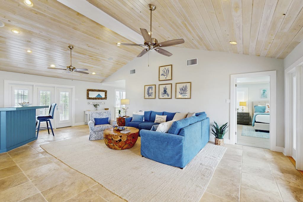 Saltwater Solace - Under New Ownership property photo 2