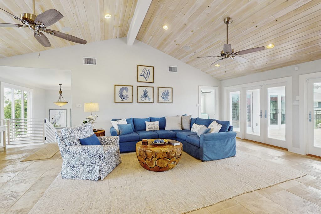 Saltwater Solace - Under New Ownership property photo 4