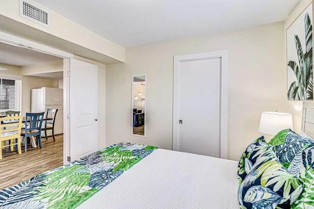 Bedroom image 1