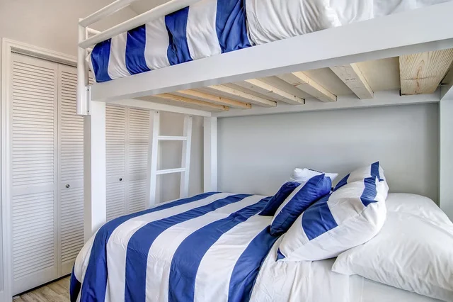 Bedroom image 1