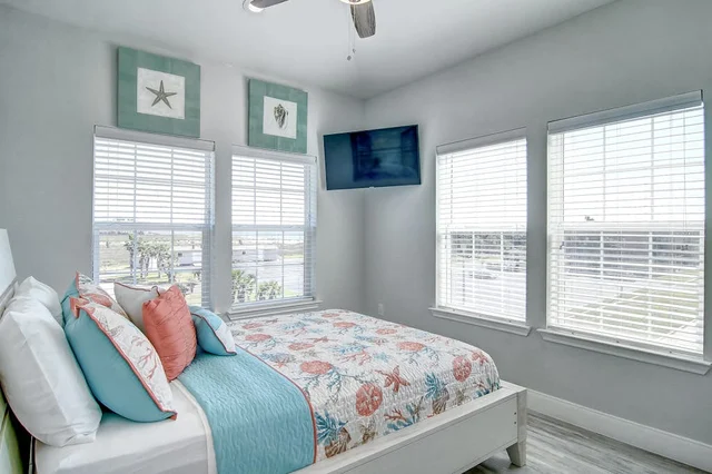 Bedroom image 1