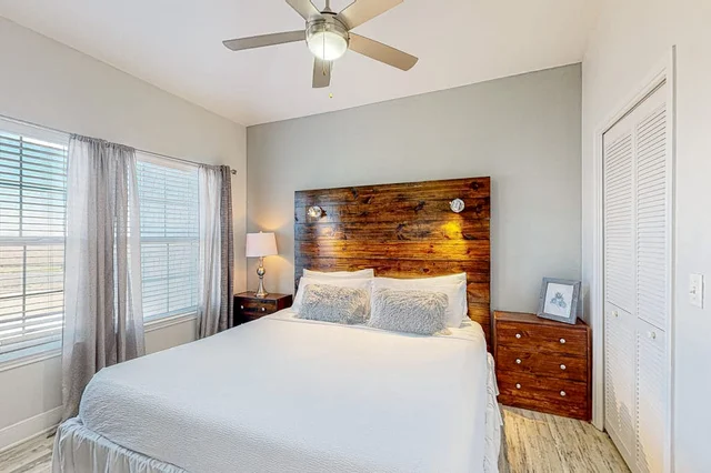 Bedroom image 1